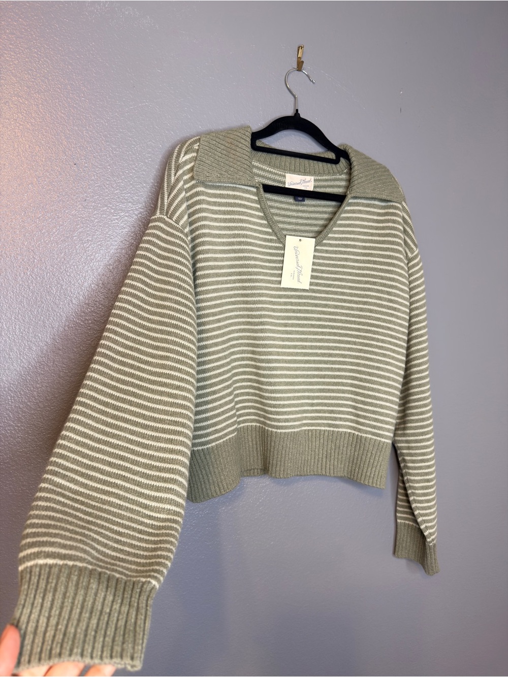 Universal Thread Sage and White Striped Cropped Sweater Cozy Large NWT